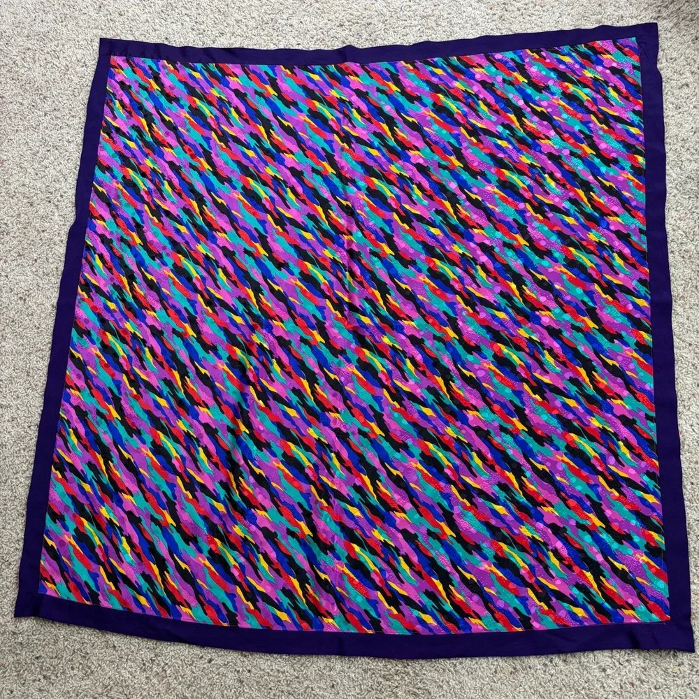 VTG Purple Colorful Abstract Camo Art‎ Damask Large Square Scarf Glamoratti